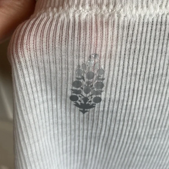 Free People Movement NWT White Crossback Strap Ribbed Top Size Small - Picture 8 of 11